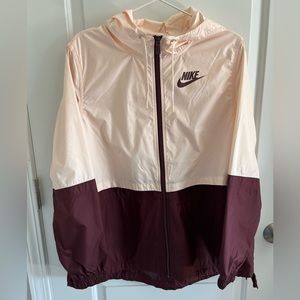 Nike Windbreaker Jacket M